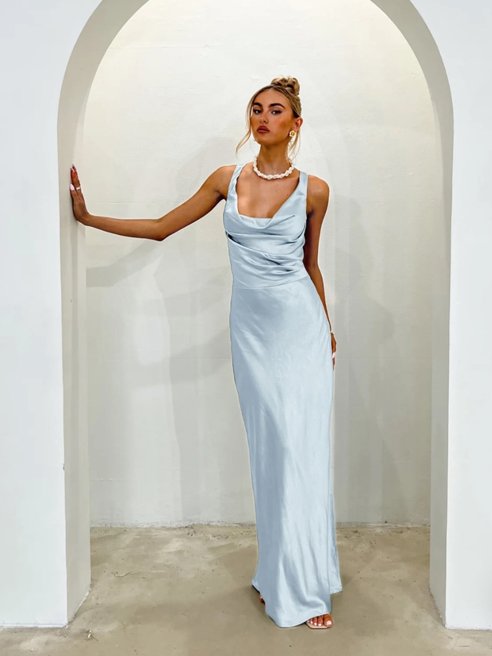 Selfie Leslie Sitara Tied Back Maxi Dress Blue